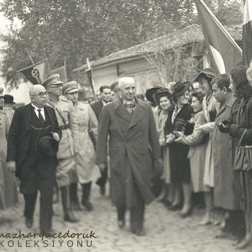 Eski Bursa Fotoğrafları Yıl 1935 İsmet İnönü Bursada